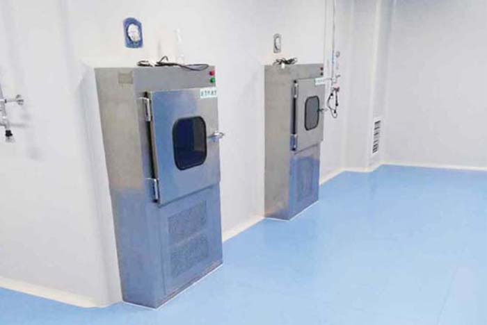 開啟傳遞窗：按照實驗室規(guī)定的方式開啟傳遞窗，通常為從外向內(nèi)或從內(nèi)向外開啟。