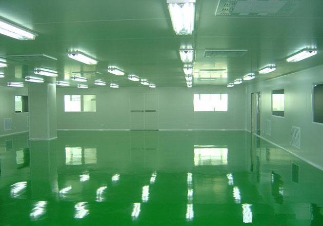 潔凈技術(shù)（cleanroom）是適應(yīng)實(shí)驗(yàn)研究與產(chǎn)品加工的精密化、微型化、高純度、高質(zhì)量和高可靠性等方面要求而誕生的一門新興技術(shù)。潔凈室（cleanroom）這個(gè)名詞和概念源于18世紀(jì)六十年代的歐洲醫(yī)學(xué)，當(dāng)時(shí)的理解僅限于經(jīng)噴灑消毒后可以控制創(chuàng)部感染率的處置室、手術(shù)室這類滅菌處理的工作境