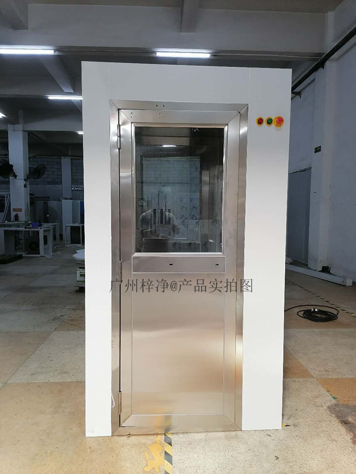 風(fēng)淋室在醫(yī)藥行業(yè)實(shí)驗(yàn)室的主要作用